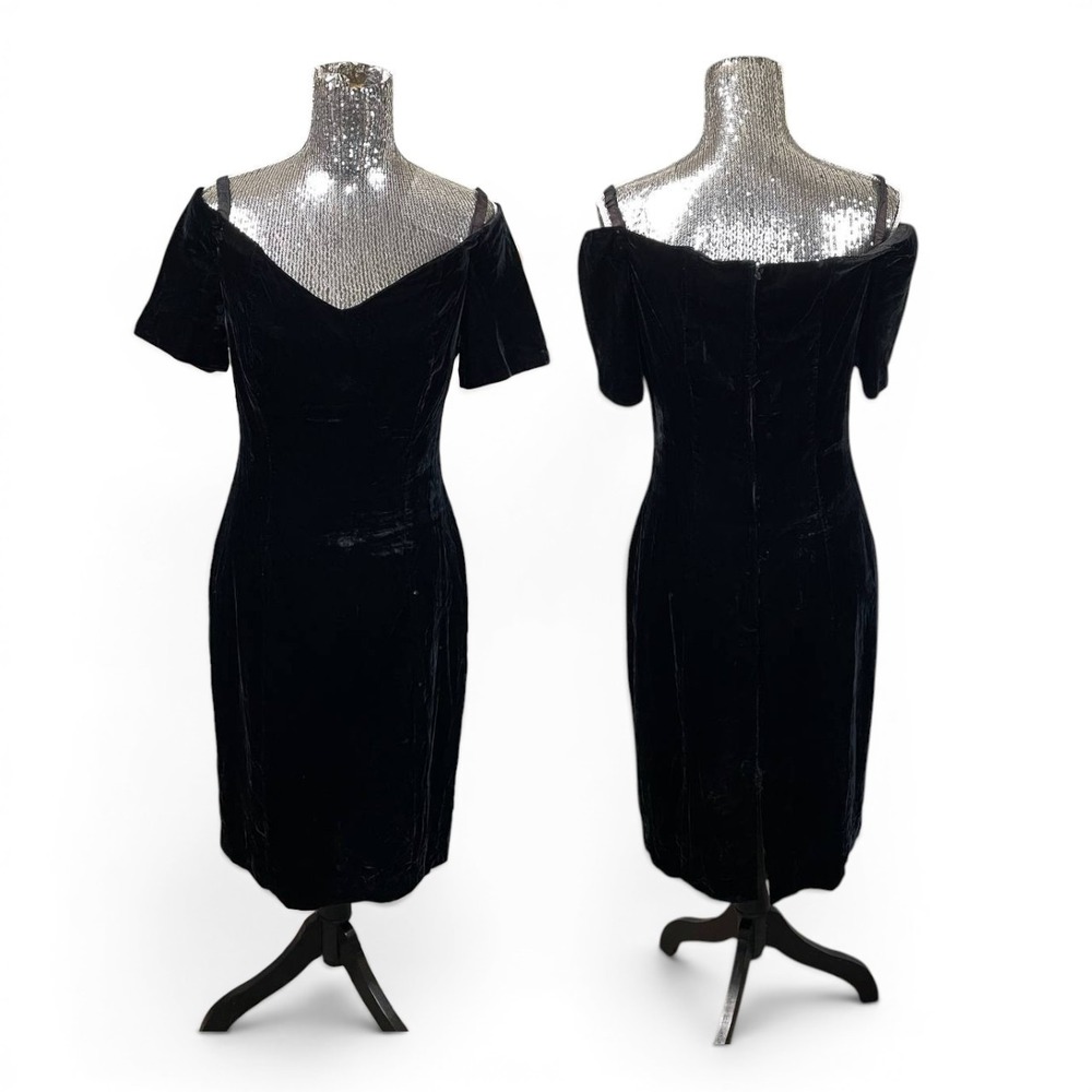 Vintage 80s Union Made Black Velvet Off Shoulder Sheath Cocktail Dress 11/12